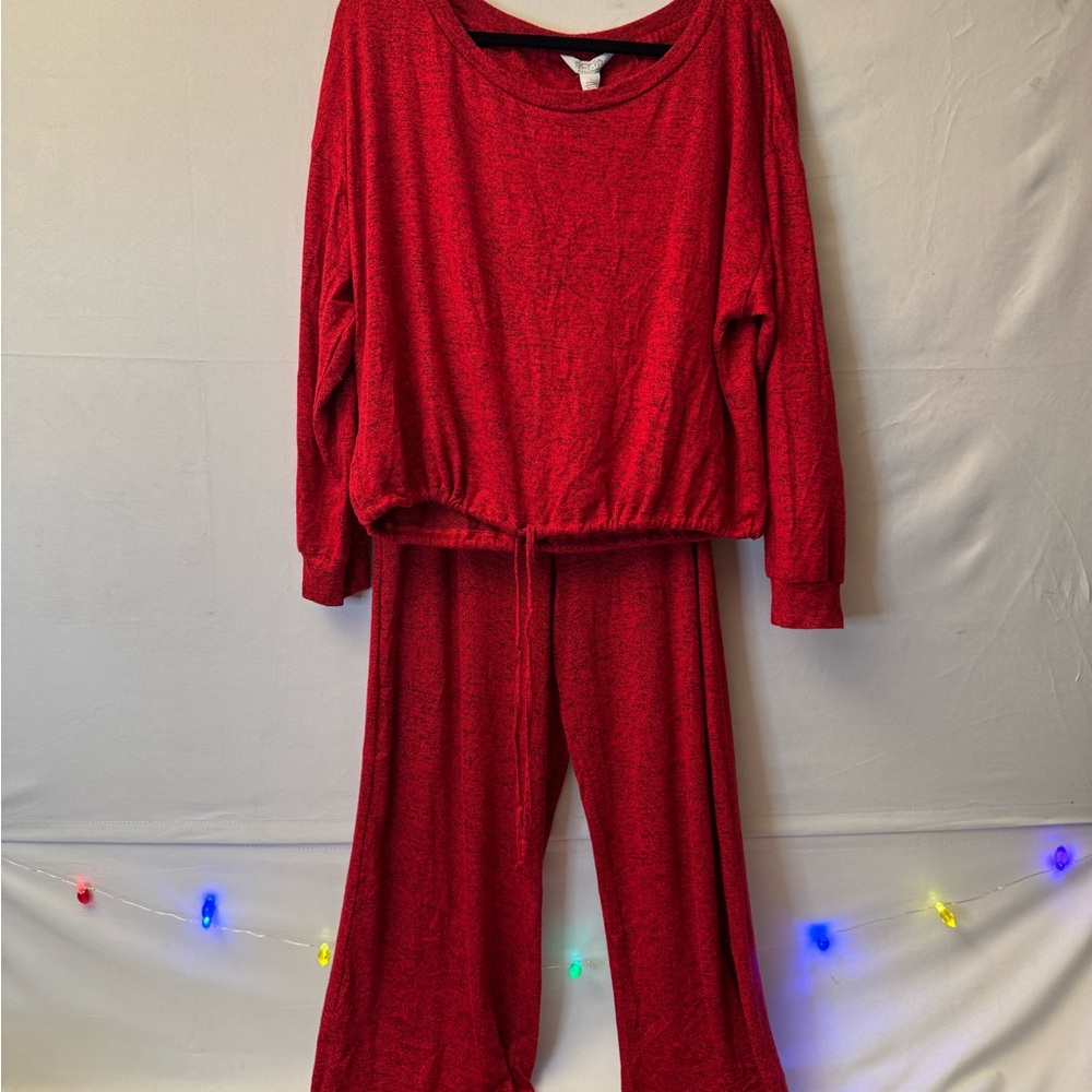 Sofia by Sofia Vergara Red Lounge Set